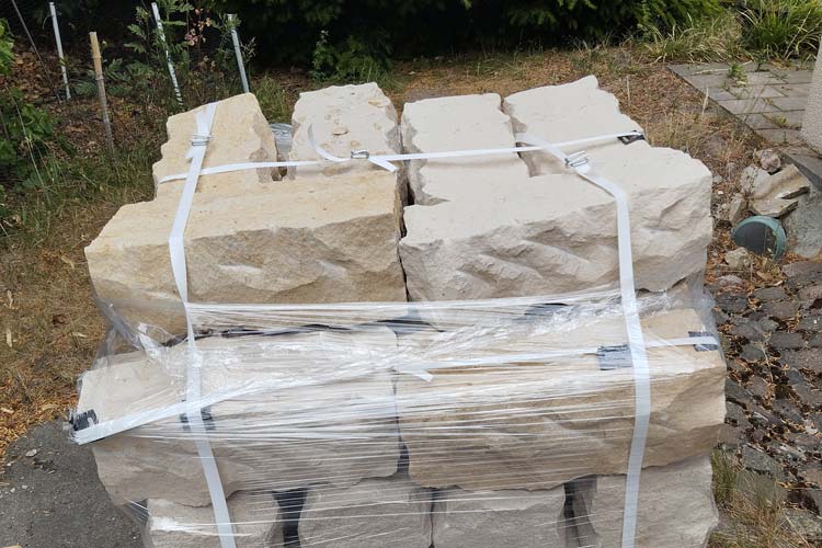 Natursteine für Buddelkasten
